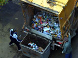 Судебные приставы вывезли из однокомнатной квартиры восемь грузовиков мусора