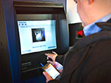 На этой неделе в одном из кафе в центре Ванкувера, столицы канадской провинции Британская Колумбия, начал работу первый в мире банкомат, продающий на наличные виртуальную валюту &#8211; биткоины (Bitcoin)