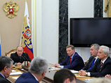 По словам Иванова, декларации о доходах в 2012 году подавали 1 млн 300 тысяч служащих, в 2013 году - полтора миллиона, поскольку по новым законам, сведения также должны публиковать сотрудники Банка России и компаний с госучастием По словам Иванова, декларации о доходах в 2012 году подавали 1 млн 300 тысяч служащих, в 2013 году - полтора миллиона, поскольку по новым законам, сведения также должны публиковать сотрудники Банка России и компаний с госучастием