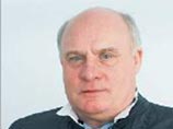 В Красноярске мужчина и женщина избили главу краевого суда и похитили его удостоверение В Красноярске мужчина и женщина избили главу краевого суда и похитили его удостоверение