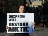 Речь идет о серии одиночных пикетов в защиту задержанных активистов Greenpeace с ледокола Arctic Sunrise