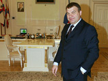 Следственный комитет РФ продлил срок следствия по уголовному делу, напрямую касающемуся бывшего министра обороны Анатолия Сердюкова Следственный комитет РФ продлил срок следствия по уголовному делу, напрямую касающемуся бывшего министра обороны Анатолия Сердюкова