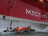 Путин не собирается встречаться с руководителем Greenpeace по поводу активистов с Arctic Sunrise Путин не собирается встречаться с руководителем Greenpeace по поводу активистов с Arctic Sunrise