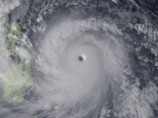 На Филиппины обрушился тайфун "Хайян", чреватый катастрофическими последствиями
