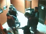 В Иркутске пойман клиент ночного клуба, пытавшийся задушить полицейского (ВИДЕО)