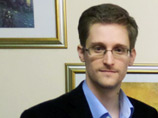 Бывший сотрудник Агентства национальной безопасности Эдвард Сноуден мог убедить от 20 до 25 сотрудников агентства дать ему свои логины и пароли, с помощью которых он добыл секретную информацию