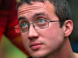 Королевскую чету Нидерландов при входе в консерваторию закидали помидорами Королевскую чету Нидерландов при входе в консерваторию закидали помидорами