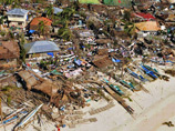 Число жертв супертайфуна на Филиппинах достигает 10 тысяч человек
