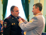 Полицейский, получивший ранение при задержании "белгородского стрелка", награжден орденом РПЦ Полицейский, получивший ранение при задержании "белгородского стрелка", награжден орденом РПЦ