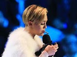 Выходка Майли Сайрус с самокруткой на вручении MTV EMA заинтересовала полицию Нидерландов Выходка Майли Сайрус с самокруткой на вручении MTV EMA заинтересовала полицию Нидерландов