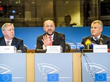 На такой исход событий намекнул представитель миссии Европарламента Александр Квасьневский, в настоящее время вместе с Пэтом Коксом работающий на Украине в рамках мониторинговой миссии На такой исход событий намекнул представитель миссии Европарламента Александр Квасьневский, в настоящее время вместе с Пэтом Коксом работающий на Украине в рамках мониторинговой миссии