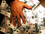 Троицу обвиняют в хищении 10,7 миллиардов рублей, отмывании денег и растрате