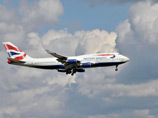 Представители авиакомпании British Airways заявили, что у них "нет возможности безопасно разместить такого пассажира ни на одном из эксплуатируемых воздушных судов"
