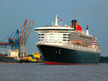 Семья попыталась покинуть территорию США на круизном лайнере "Queen Mary 2", однако владельцы судна также отказали молодому человеку из-за его избыточного веса Семья попыталась покинуть территорию США на круизном лайнере "Queen Mary 2", однако владельцы судна также отказали молодому человеку из-за его избыточного веса