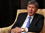 Президент Киргизии Алмазбек Атамбаев вслед за Владимиром Путиным получил почетный девятый дан по тхэквондо во время визита в Южную Корею Президент Киргизии Алмазбек Атамбаев вслед за Владимиром Путиным получил почетный девятый дан по тхэквондо во время визита в Южную Корею