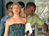 Супруга задержанного в Камбодже российского бизнесмена Сергея Полонского Ольга Дерипаско попросила премьер-министра страны Хун Сена провести тщательное расследование дела ее мужа