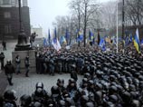 Милиции не удалось разогнать митинг сторонников евроинтеграции в Киеве