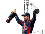 Феттель триумфально завершил сезон "Формулы-1", повторив достижение Шумахера 