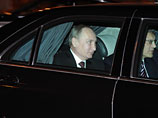 Путин заканчивает визит в Италию, пока в России гадают о причинах его опоздания к Папе Римскому