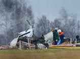 В кабине пилотов лайнера Boeing 737-500 в момент захода на посадку в аэропорту Казани находился некий посторонний человек, и это обстоятельство могло повлиять на действия экипажа и в итоге стать причиной авиакатастрофы