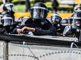 В Таиланде оппозиция возобновила штурм Дома правительства. Премьер отказалась уйти в отставку В Таиланде оппозиция возобновила штурм Дома правительства. Премьер отказалась уйти в отставку