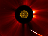 "Комета века" ISON могла выжить после встречи с Солнцем