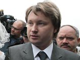 Известный гей-активист Николай Алексеев и его единомышленник были оштрафованы в Архангельске за нарушение закона, запрещающего пропаганду гомосексуализма среди несовершеннолетних