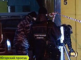Трупы четырех жертв с огнестрельными ранениями были найдены в вагоне-бытовке на территории грузового терминала в Югорском проезде вечером 3 декабря