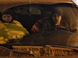 В Киеве на Краснозвездном проспекте несколько десятков автомобилистов пикетировали базу спецподразделения МВД Украины "Беркут". Водители включили аварийные сигналы, заблокировали проезд по дороге и одновременно сигналили В Киеве на Краснозвездном проспекте несколько десятков автомобилистов пикетировали базу спецподразделения МВД Украины "Беркут". Водители включили аварийные сигналы, заблокировали проезд по дороге и одновременно сигналили