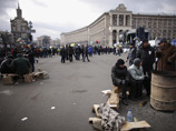 Киев готовится к протестным выходным. Солдаты блокировали доступ к АП, у Генпрокуратуры - лежачий пикет