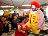 В 120 городах США работники фастфудов вышли на забастовку, требуя увеличения зарплаты В 120 городах США работники фастфудов вышли на забастовку, требуя увеличения зарплаты