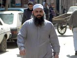 Миланский суд заочно приговорил мусульманского религиозного деятеля Хасана Мустафу Усаму Насра, известного также как Абу Омар, к шести годам тюремного заключения Миланский суд заочно приговорил мусульманского религиозного деятеля Хасана Мустафу Усаму Насра, известного также как Абу Омар, к шести годам тюремного заключения
