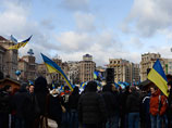 Митингующие в Киеве пикетируют ведущие телеканалы Украины, требуя объективности Митингующие в Киеве пикетируют ведущие телеканалы Украины, требуя объективности