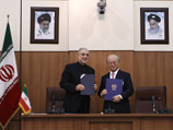В соответствии с достигнутыми договоренностями между Ираном и МАГАТЭ Тегеран дал согласие добровольно допустить инспекторов Агентства на строящийся реактор в Араке и урановый рудник в Гачине