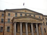Слухи о том, что в отношении бывшего владельца ЮКОСа и его возможных сообщников расследуются новые дела, подтвердил на прошлой неделе заместитель генпрокурора Александр Звягинцев Слухи о том, что в отношении бывшего владельца ЮКОСа и его возможных сообщников расследуются новые дела, подтвердил на прошлой неделе заместитель генпрокурора Александр Звягинцев