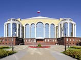 В Астрахани грабитель, убивший главу сети парфюмерных магазинов вместе с женой и детьми, получил пожизненный срок В Астрахани грабитель, убивший главу сети парфюмерных магазинов вместе с женой и детьми, получил пожизненный срок
