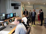 Источник РБК daily, близкий к кремлевской администрации, не исключил, то через какое-то время RT все же вольется в структуру нового ФГУПа. Другой собеседник газеты, напротив, утверждает, что такая перспектива маловероятна Источник РБК daily, близкий к кремлевской администрации, не исключил, то через какое-то время RT все же вольется в структуру нового ФГУПа. Другой собеседник газеты, напротив, утверждает, что такая перспектива маловероятна