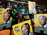 Казусы на панихиде по Манделе: "похоронное selfie" Обамы и фальшивый сурдопереводчик