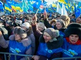 Митинг сторонников партии регионов Украины на Европейской площади Киева завершился
Митинг сторонников партии регионов Украины на Европейской площади Киева завершился