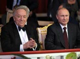 Появление главы государство стало для юбиляра сюрпризом: Темирканов не был предупрежден о визите Владимира Путина