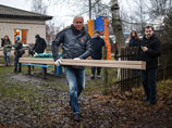 Лебедев продолжит отрабатывать наказание за драку с Полонским в Москве Лебедев продолжит отрабатывать наказание за драку с Полонским в Москве