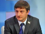 На пленарном заседании Госдумы ставшую в последнее время особенно актуальной тему хулиганства на борту самолета затронул член думского комитета по безопасности и противодействию коррупции Илья Костунов На пленарном заседании Госдумы ставшую в последнее время особенно актуальной тему хулиганства на борту самолета затронул член думского комитета по безопасности и противодействию коррупции Илья Костунов