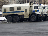 В Москве задержали группу журналистов и активистов, пытавшихся спросить Путина о справедливости "болотного дела" В Москве задержали группу журналистов и активистов, пытавшихся спросить Путина о справедливости "болотного дела"