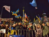 Отметим, что на отставке правительства и премьер-министра настаивают протестующие на Майдане