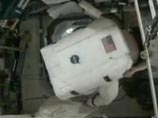 Астронавты NASA Майкл Хопкинс и Ричард Мастраккио начали выход в открытый космос для замены одного из насосов системы охлаждения Международной космической станции, неполадки с которым привели к проблемам с энергоснабжением на американском сегменте