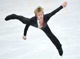 Плющенко выиграл короткую программу чемпионата России и уехал с врачами готовиться к произвольной Плющенко выиграл короткую программу чемпионата России и уехал с врачами готовиться к произвольной