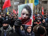 На Украине назрел новый бунт - на этот раз журналистский. Представители прессы, возмущенные избиением коллеги и общественницы Татьяны Чорновол, активно участвовавшей в акциях "Евромайдана", массово протестуют по всей стране