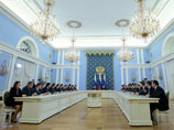 Президент России Владимир Путин провел в четверг встречу с членами правительства