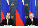 Затем слово взял Дмитрий Медведев, который поблагодарил президента за совместную работу и за то внимание, которое он уделяет работе кабинета министров