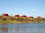 По данным следствия, разрешать продажу лесных участков военных полигонов в Ленинградской и Московской областях под коттеджную застройку Сердюков не имел права, поскольку участки принадлежали не военным, а Рослесхозу По данным следствия, разрешать продажу лесных участков военных полигонов в Ленинградской и Московской областях под коттеджную застройку Сердюков не имел права, поскольку участки принадлежали не военным, а Рослесхозу